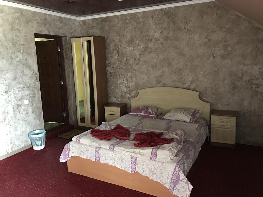 Power House Hotel ลุตสกาย ภายนอก รูปภาพ